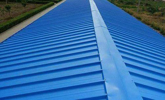 噴彩鋼瓦防腐涂料用什么噴涂機(jī)(圖1) 彩鋼瓦防腐聚脲涂料案例
