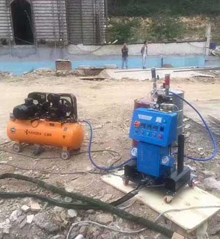 聚氨酯噴涂外墻保溫施工噴涂機(jī)(圖1) Q2600聚氨酯噴涂外墻保溫施工噴涂機(jī)